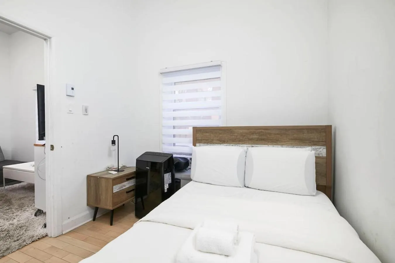 Delightful 2Br In Village Downtown Zh1 Montreal Canada